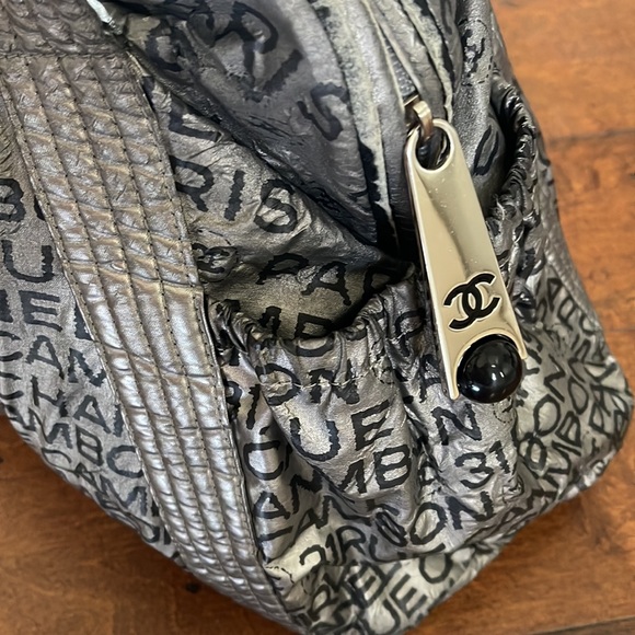 Chanel Rue Cambon 32 Silver Hobo Shoulder Bag         Chanel bag 🔥🔥🔥 - Picture 3 of 12